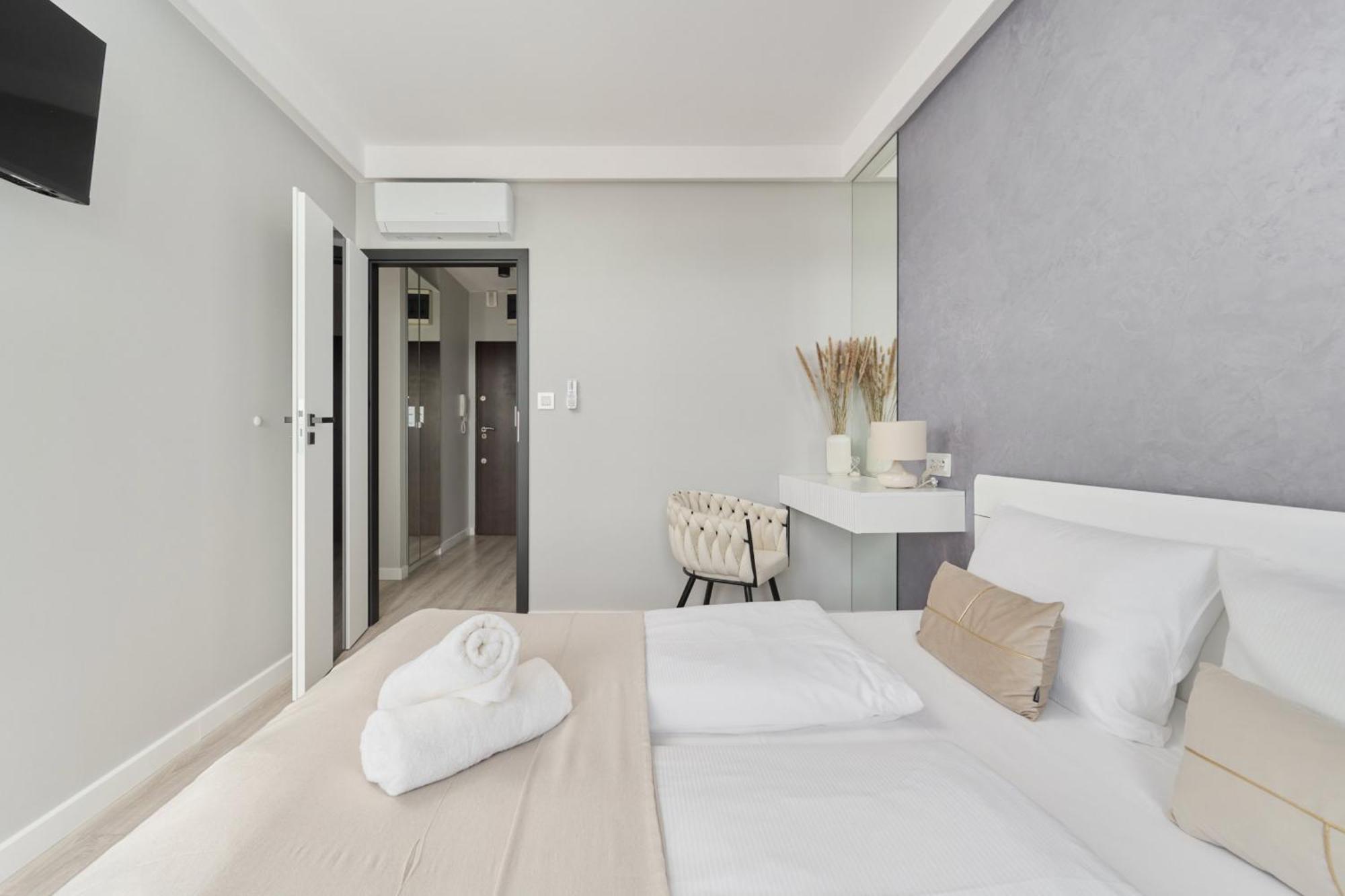 Odra Tower Apartment Center Of Wroclaw By Renters Prestige Eksteriør bilde