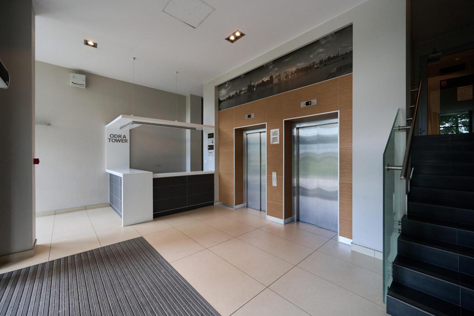 Odra Tower Apartment Center Of Wroclaw By Renters Prestige Eksteriør bilde