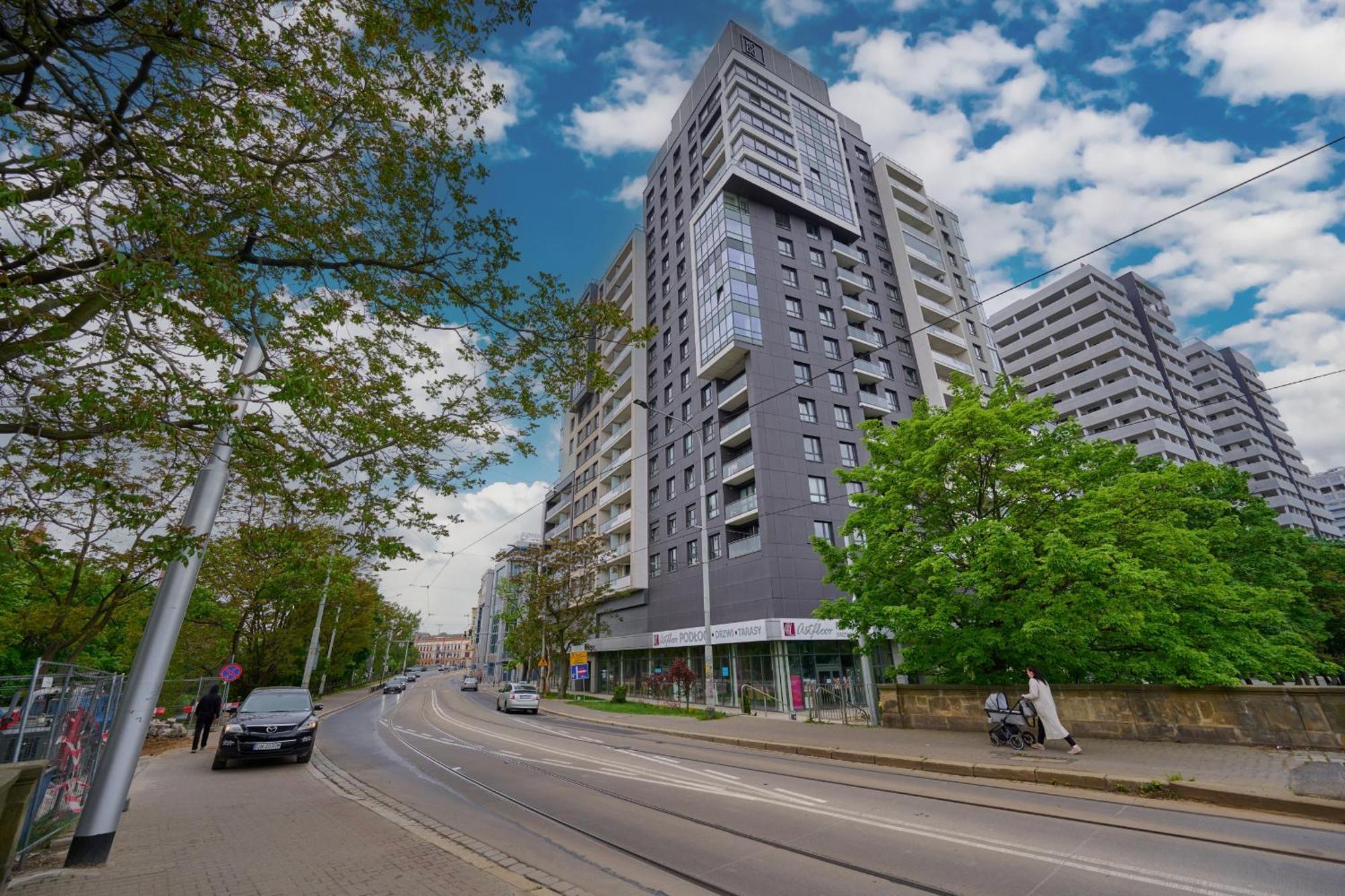 Odra Tower Apartment Center Of Wroclaw By Renters Prestige Eksteriør bilde