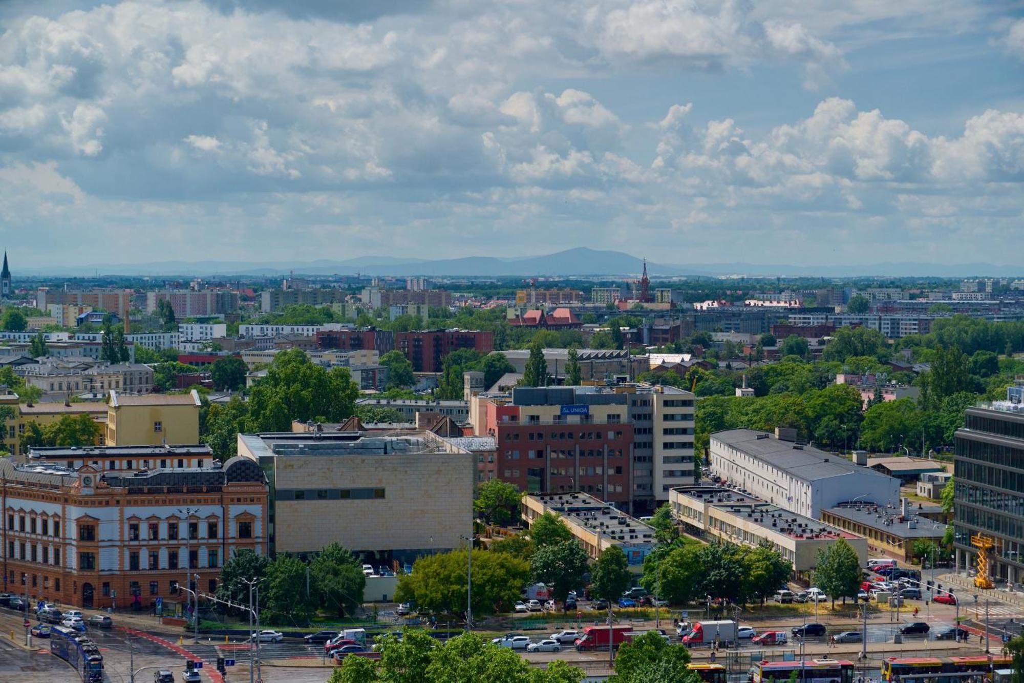 Odra Tower Apartment Center Of Wroclaw By Renters Prestige Eksteriør bilde